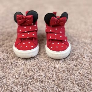 Gap Disney girls sneakers size 4